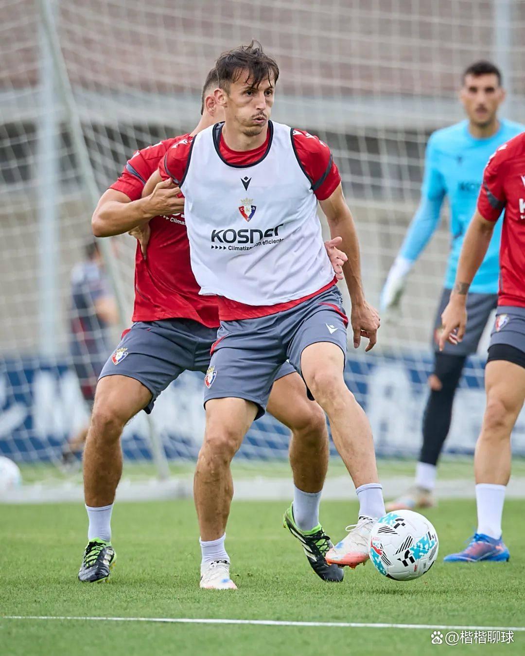 包含冲刺阶段那不勒斯回应争议——西甲节点到来；球迷炸锅；训练强度明显提升的词条